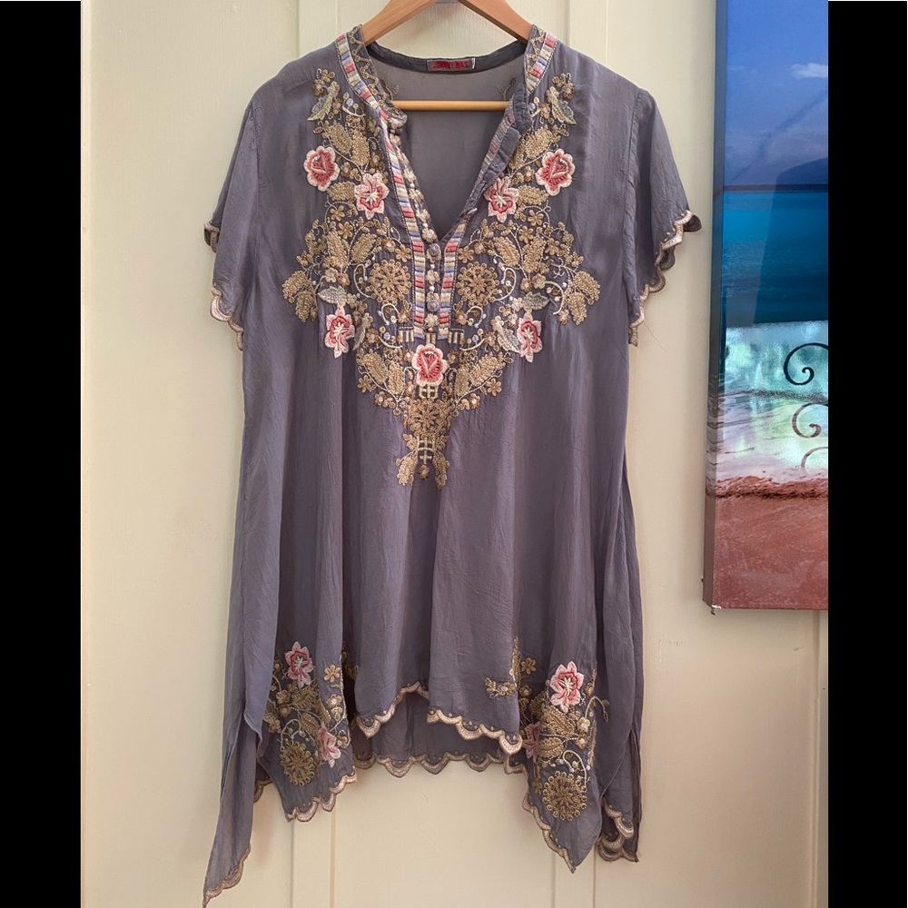 New Johnny Was gray floral tunic embroidered blouse L